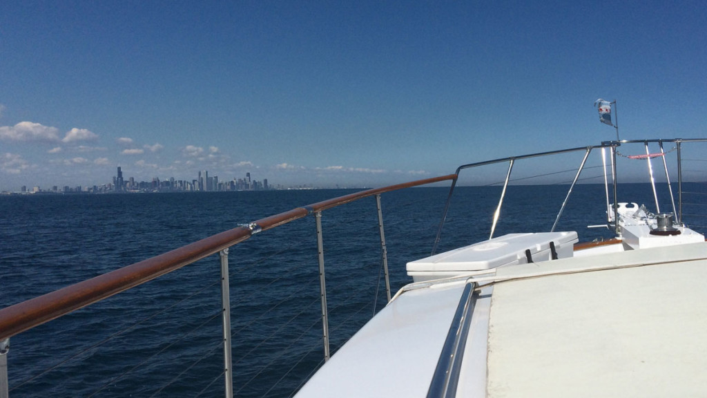 cruise lake luxury yacht rental